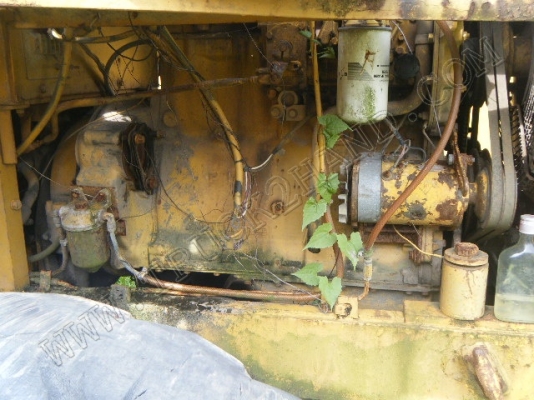 ประมูล - ขายทอดตลาด รถตักล้อยาง ยี่ห้อ CAT รุ่น 922B