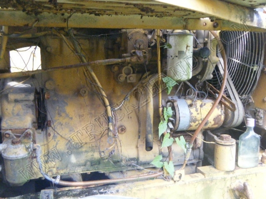 ประมูล - ขายทอดตลาด รถตักล้อยาง ยี่ห้อ CAT รุ่น 922B