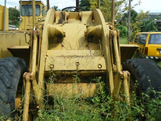 ประมูล - ขายทอดตลาด รถตักล้อยาง ยี่ห้อ CAT รุ่น 922B