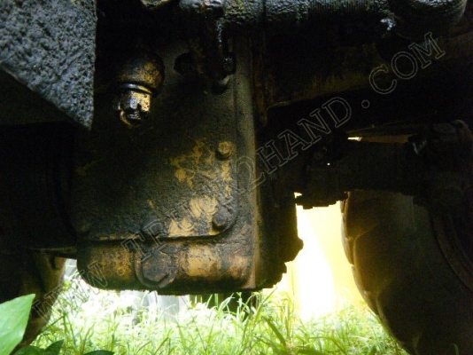 ประมูล - ขายทอดตลาด รถตักล้อยาง ยี่ห้อ CAT รุ่น 922B