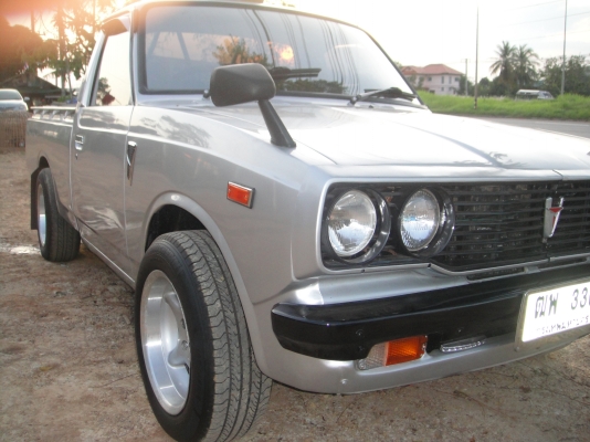 ขาย โตโยต้า RN 20 เครื่องเดิม 5 เกียร์ สีสวย มีแอร์ ติดเครื่องเสียง ทะเบียนเต็มพร้อมโอน