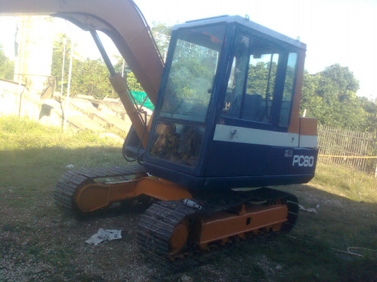 รถโคมัสสุ PC60 รุ่น 5 สภาพพร้อมใช้งานสนใจคุยราคากันได้