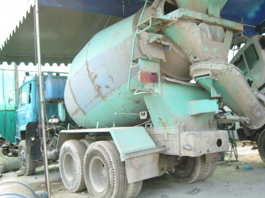 รถโม่ปูน ยี่ห้อ NISSAN รุ่น CW30MHR รถโม่ปูน ยี่ห้อ NISSAN รุ่น CW30MHR