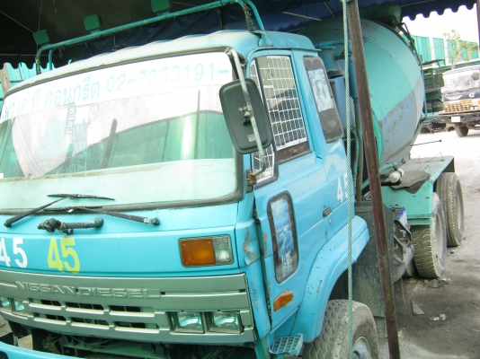 รถโม่ปูน ยี่ห้อ NISSAN รุ่น CW30MHR รถโม่ปูน ยี่ห้อ NISSAN รุ่น CW30MHR