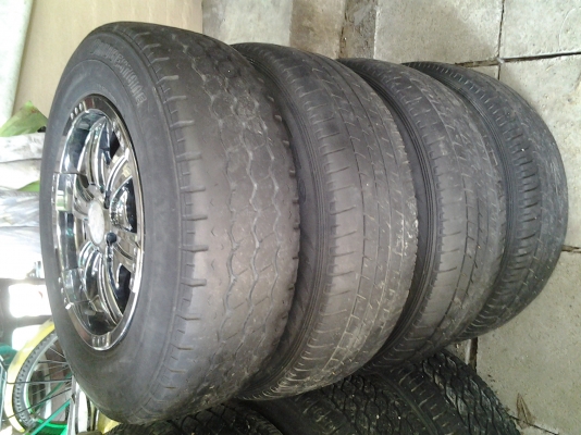 ล้อ15 พร้อมยาง สวยพร้อมใช้ ล้อ15 พร้อมยาง สวยพร้อมใช้