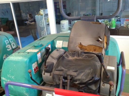 ขายด่วน KOMATSU PC30-7E นำเข้า เก่านอกจากญี่ปุ่น ขายด่วน KOMATSU PC30-7E นำเข้า เก่านอกจากญี่ปุ่น