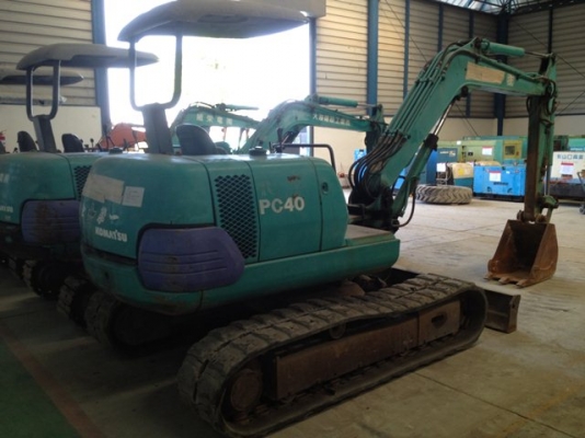ขายด่วน KOMATSU PC40-7 นำเข้า เก่านอกจากญี่ปุ่น