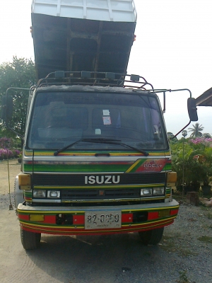 ขาย สิบล้อสองเพลาดั้ม ช่วงล่างใหญ่ สภาพดีด่วนเลย