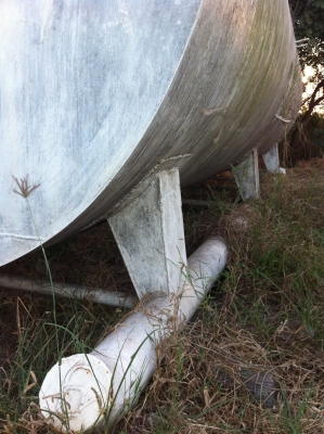 หัวจ่ายน้ำมันพร้อมแท๊งเก็บ