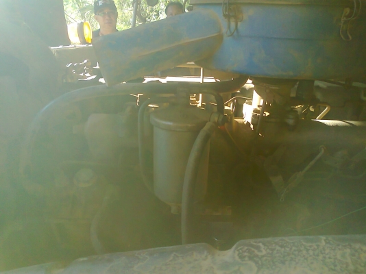 ขายด่วน!..รถสิบล้อ ISUZU 185 แรงม้า ใส่รถแบคโฮ CAT EL 200B. มีเล่มทะเบียน ภาษีครบ.