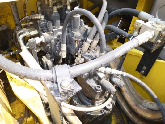 ขายด่วน KOBELCO  SK210D-6ES-YN10-40871 ( 2005 YR 6481 HR ) เก่าญี่ปุ่นแท้ๆ นำเข้า สภาพสวยจริง ๆๆ