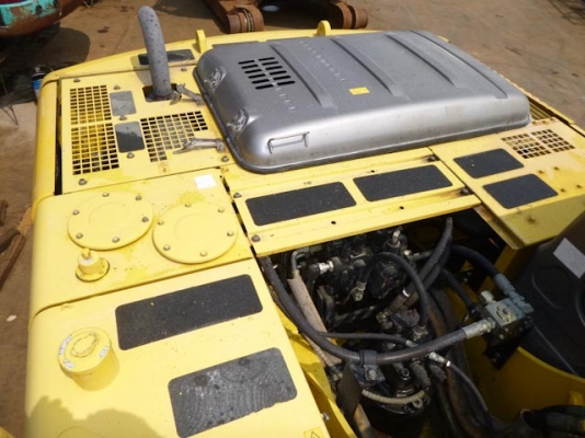 ขายด่วน KOBELCO  SK210D-6ES-YN10-40871 ( 2005 YR 6481 HR ) เก่าญี่ปุ่นแท้ๆ นำเข้า สภาพสวยจริง ๆๆ