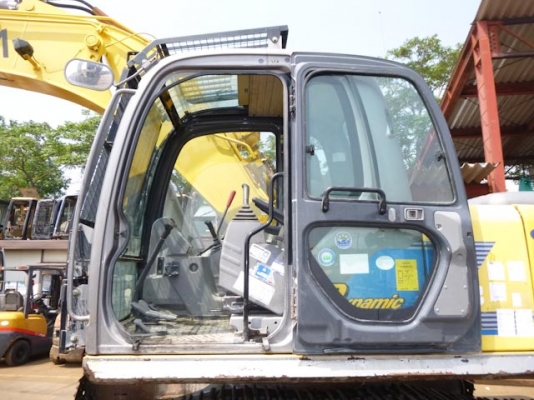 ขายด่วน KOBELCO  SK210D-6ES-YN10-40871 ( 2005 YR 6481 HR ) เก่าญี่ปุ่นแท้ๆ นำเข้า สภาพสวยจริง ๆๆ