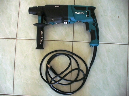 MAKITA HR2611FX สว่านโรตารี่ 26mm 800W SDS-Plus (3ระบบ) AVT MAKITA HR2611FX สว่านโรตารี่ 26mm 800W SDS-Plus (3ระบบ) AVT