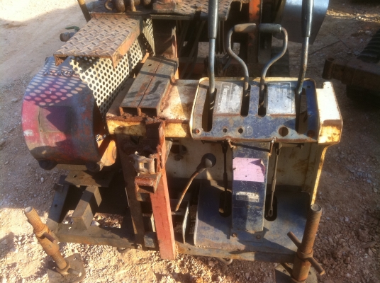 ขายรถเจาะบ่อ ตีนตะขาบ