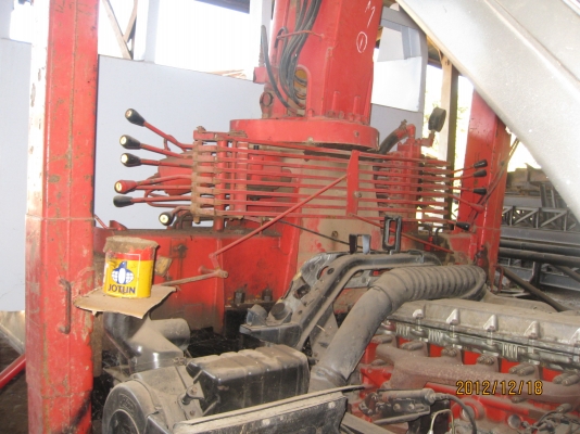 ขายเครน UNIC special-V torbo  5 ตัน 5ปอก พึ่งชื้อมาติดตั้ง  ไม่ค่อยได้ใช้งานครับ