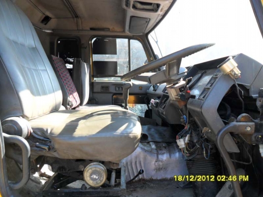 Nissan CW51GT เครื่อง RD8 E/320 หัวลาก แอร์เย็น พร้อมใช้