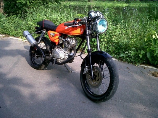 ขายล้อโต ๆ ขอบ17 ยางใหญ่ ๆ หน้าหลัง มีรูปตอนใส่ที่รถให้ดูนะครับ ขายล้อโต ๆ ขอบ17 ยางใหญ่ ๆ หน้าหลัง มีรูปตอนใส่ที่รถให้ดูนะครับ