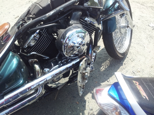 เปืย  badboys pataya mc ขายทิ้ง yamaha dragstar 1100 cc ทะเบียนแท้ ขาย85000