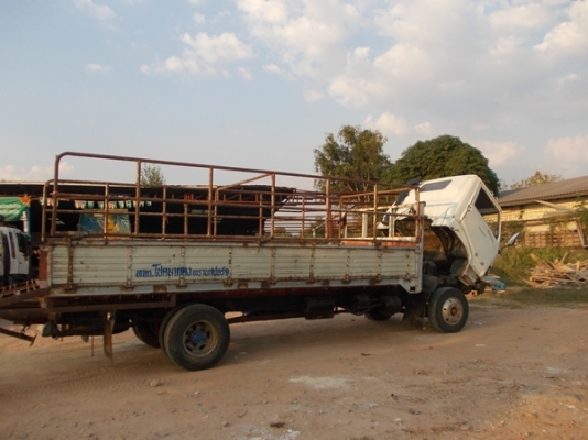 ข่าย! Hino FC172A เครือง 180แรง พวงมาลัยพาวเวอร์ ช่วงล่างใหญ่ Fหน้าหลัง ยาว5.5 คันซีสวยตลอดเส้น เหมาะสำหรับไปต่อดั้ม ติดต่อด่วน โทร 0876414953 มอส!!