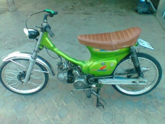 ขายโคลงโอสคู สภาพตามรูป 4000 คับ สนใจคุย on book เครื่องไม่มีคับ ( ไม่รับจองปากปล่าว)