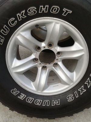 ขาย ล้อเล็บเหยี่ยวพร้อมยางMud MAXXIS 285/75R16 ขาย ล้อเล็บเหยี่ยวพร้อมยางMud MAXXIS 285/75R16