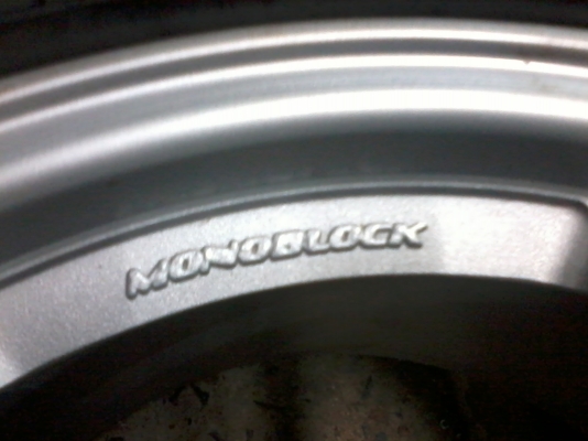 ขายแม็ก monoblockขอบ17มือสองพร้อมยางหน้า7หลัง8