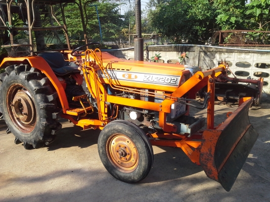 ขายด่วน รถไถ KUBOTA ZL2202 พร้อม ผานหน้า ผ่าน 5 โรตารี