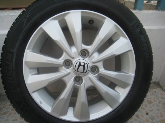 ขายล้อแม็กเดิม HONDA CITY ขอบ 15"x5" 4/100 +ยางปี 11 (081-3747940)