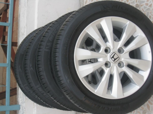 ขายล้อแม็กเดิม HONDA CITY ขอบ 15"x5" 4/100 +ยางปี 11 (081-3747940)