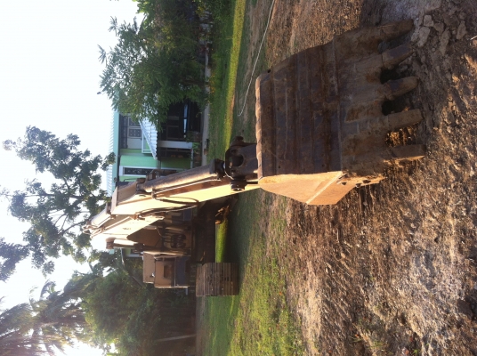 ขาย แบคโฮ Komatsu รุ่น PC200-2 กับ PC200-3 สภาพตามรูปครับ สนจัยคุยครับ