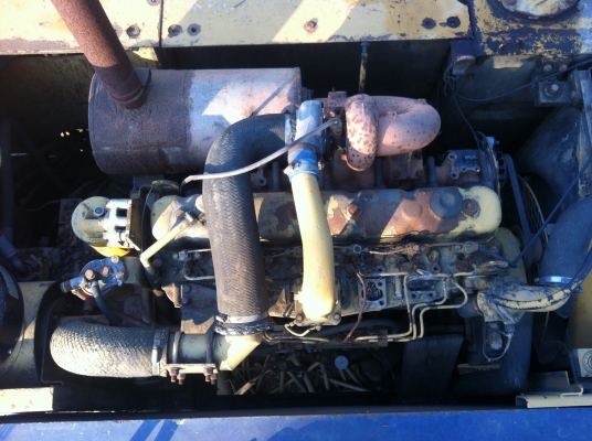 ขาย แบคโฮ Komatsu รุ่น PC200-2 กับ PC200-3 สภาพตามรูปครับ สนจัยคุยครับ