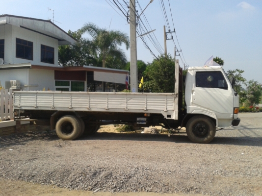 ขาย 6 ล้อ hino สภาพพร้อมใช้