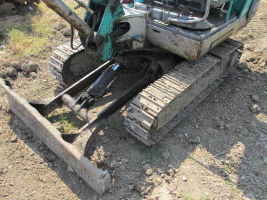 KOBELCO SK030 เก่าไทย เอวแน่น ปั็มแรง พร้อมใช้สุดๆ น้องร็อคจัดให้ KOBELCO SK030 เก่าไทย เอวแน่น ปั็มแรง พร้อมใช้สุดๆ น้องร็อคจัดให้