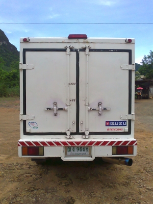 ขายรถตู้เย็น D-MAX เครื่อง2JVVTI เกียร์ออโต้ ติดเเก็ส LPG ขายรถตู้เย็น D-MAX เครื่อง2JVVTI เกียร์ออโต้ ติดเเก็ส LPG