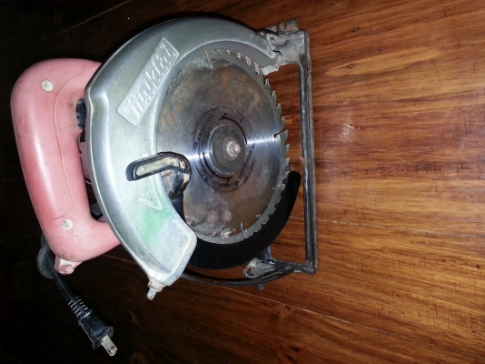 ขายเลื่อยวงเดือนผ่าไม้ขนาดใบ7นิ้วยี่ห้อMAKTEC by makitaพร้อมใช้