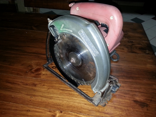 ขายเลื่อยวงเดือนผ่าไม้ขนาดใบ7นิ้วยี่ห้อMAKTEC by makitaพร้อมใช้