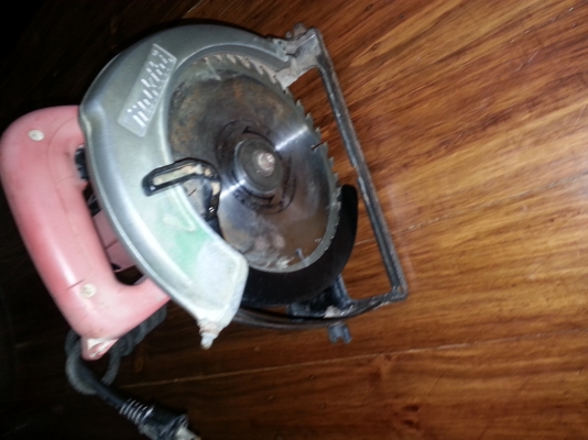 ขายเลื่อยวงเดือนผ่าไม้ขนาดใบ7นิ้วยี่ห้อMAKTEC by makitaพร้อมใช้