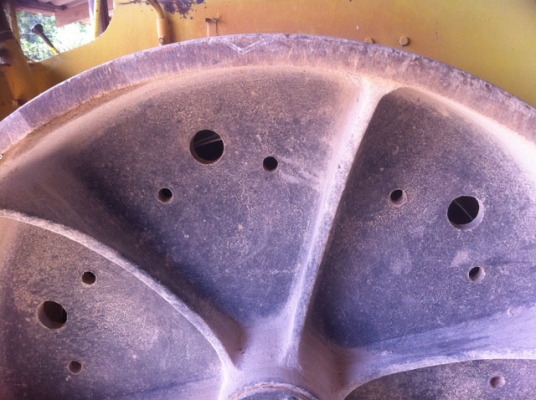 ขายด่วนรถบด3ล้อเหล็ก SAKAI KD10 เล่มทะเบียน ตรวจเช็คพร้อมใช้