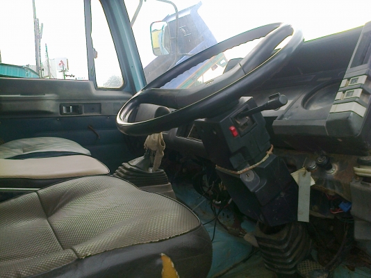 ขาย6ล้อดั้ม ISUZU คัสซีใหญ่ แอร์ใหม่(ไม่มีเครื่องและเกียร์เท่านั้น เพราะยกลง) ลองอ่านรายละเอียด....