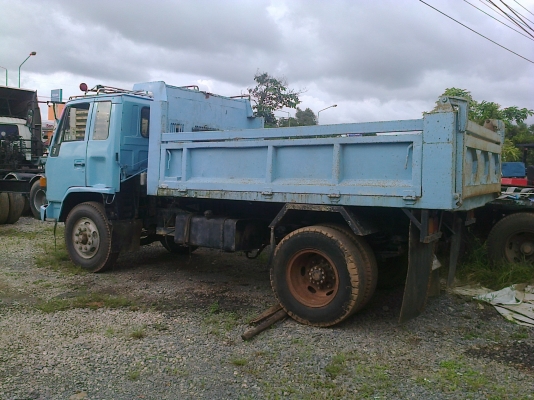 ขาย6ล้อดั้ม ISUZU คัสซีใหญ่ แอร์ใหม่(ไม่มีเครื่องและเกียร์เท่านั้น เพราะยกลง) ลองอ่านรายละเอียด....