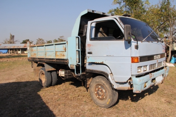 ขายหกล้อดั้มพ์ ISUZU FRR 175