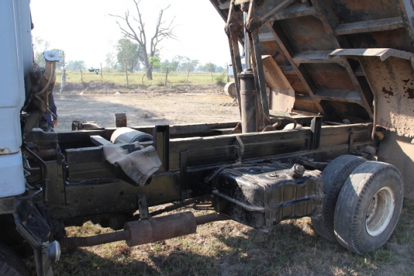 ขายหกล้อดั้มพ์ ISUZU FRR 175