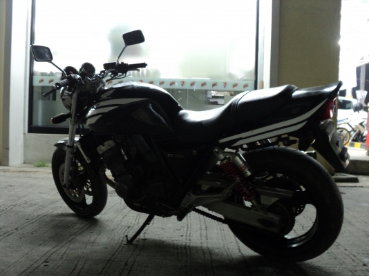 วุฒินนบุรี//CB400sf/ปี94ไมล์3ลูกสภาพสวยแห้งเครื่องดีแน่นๆมีอินวอยแท้ๆคับ