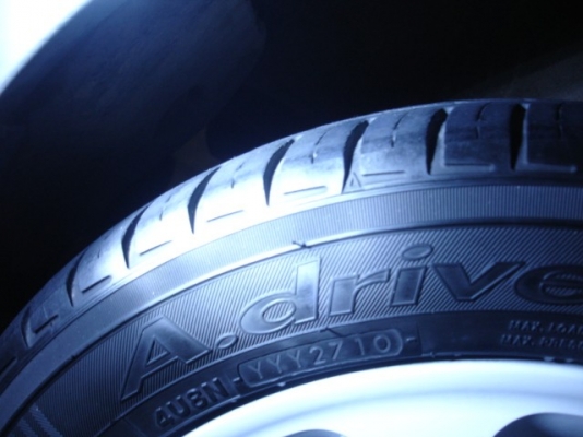 yokohama Adrive ปี10 195 55 15สภาพ85เปอร์เซ็นต์อัพ