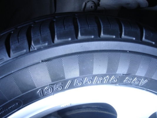 yokohama Adrive ปี10 195 55 15สภาพ85เปอร์เซ็นต์อัพ yokohama Adrive ปี10 195 55 15สภาพ85เปอร์เซ็นต์อัพ