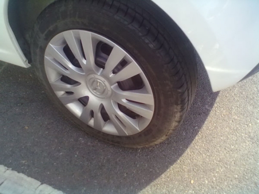 MAZDA 2 ปี 2010 สีขาว เกียร์ออโต้ AIRBAG ABS ใช้น้อย สภาพดีมาก ราคาถูก