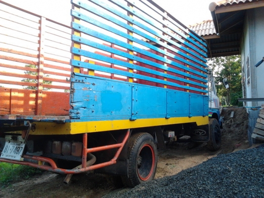 ขาย 6ล้อ ใหญ่ HINO KL340 เครื่องEH100 150 แรง ไม่เยิ้ม ไม่ไอ  กระบะไม้ยาว 5 เมตร พื้นดีไม่ผุ ยาง8.25ขอบ20 ดี6เส้น ภายในดี คอนโซลครบ พร้อมใช้ พร้อมลุยงาน***ขายแล้วครับขอบคุณ Truck2hand