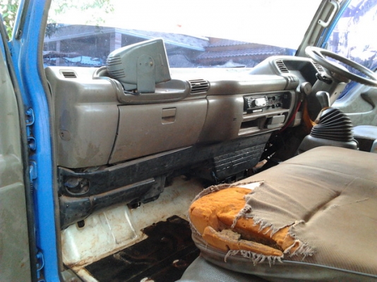 ขาย 6ล้อ บรรทุก "ขวัญใจแฟนพันธ์ุแท้ รถแรง" !!! ISUZU NPR120 ปี39 NPR66LX5 T วางเครื่อง 6BG1 175 แรง แรงจัดประหยัด ไม่หลวม ไม่เยิ้ม ช่วงล่างใหญ่ เฟืองท้าย F คานหน้า เสี่ยสั่งลุย คัสซีสวย ไม่มีบวม พาวเวอร์ แอร์ เบรคทริฟฟี่ ***ขายแล้วครับขอบคุณ Tru