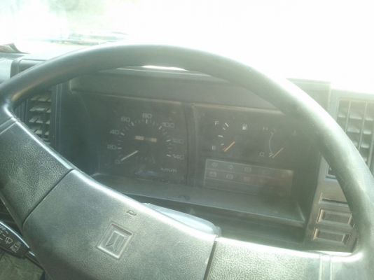 (ลดราคาอีก)ขาย NPR 110   4BE1 เฟือง F พวงมาลัยเพาเวอร์ เครื่องดี แชชซีสวยครับ